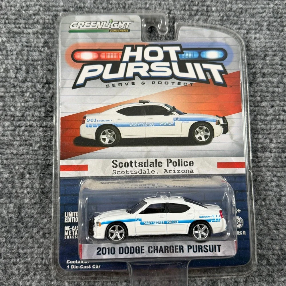 Greenlight 2010 Dodge Charger Pursuit Scottsdale Police White 1:64 Diecast Car